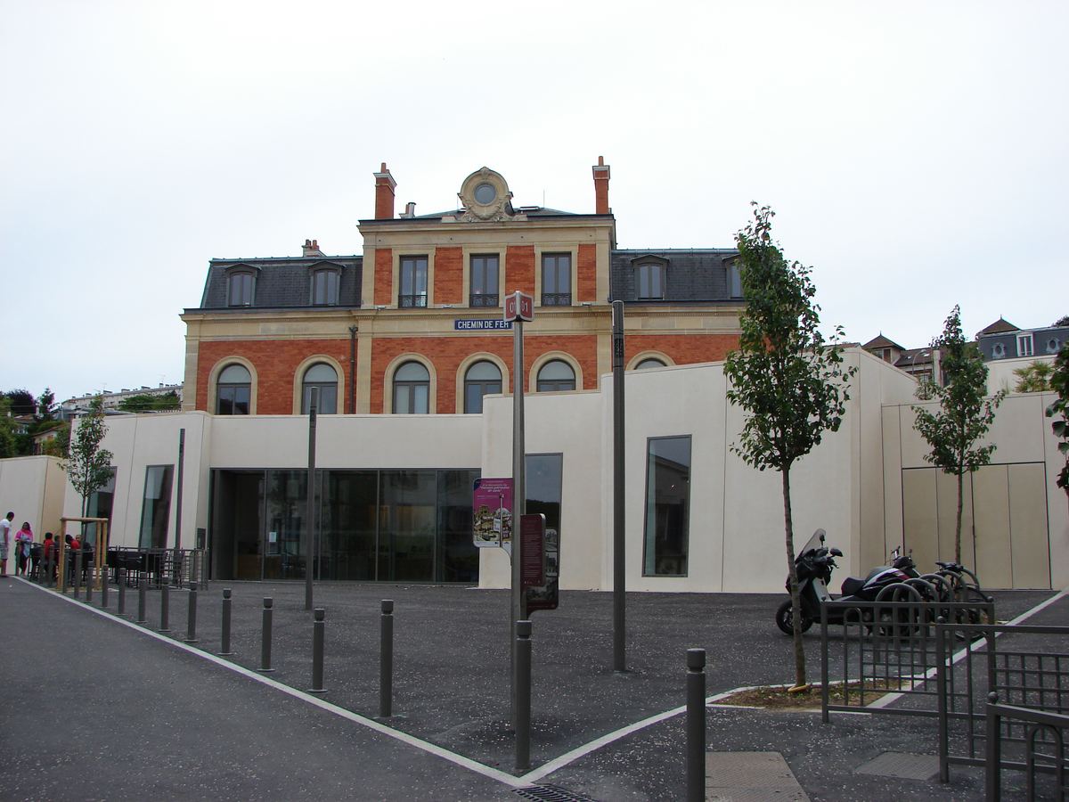 MUS – Suresnes Museum of Urban and Social History