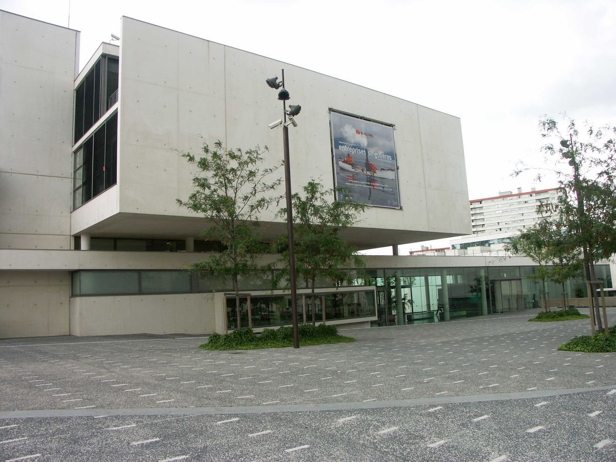 Val-de-Marne Museum of Contemporary Art (MAC VAL)