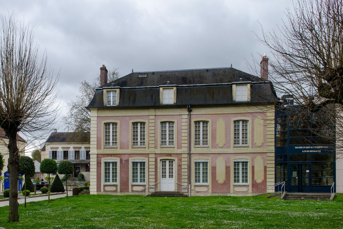 Louis Senlecq Museum of Art and History