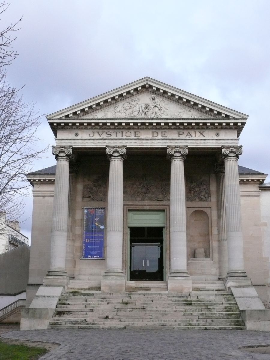 Paul Éluard Museum of Art and History
