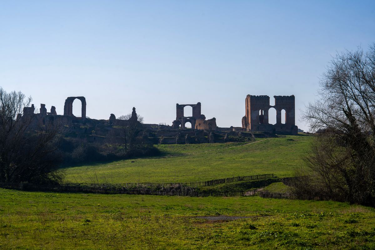 Appian Way Archaeological Park - Villa dei Quintili and Santa Maria Nova